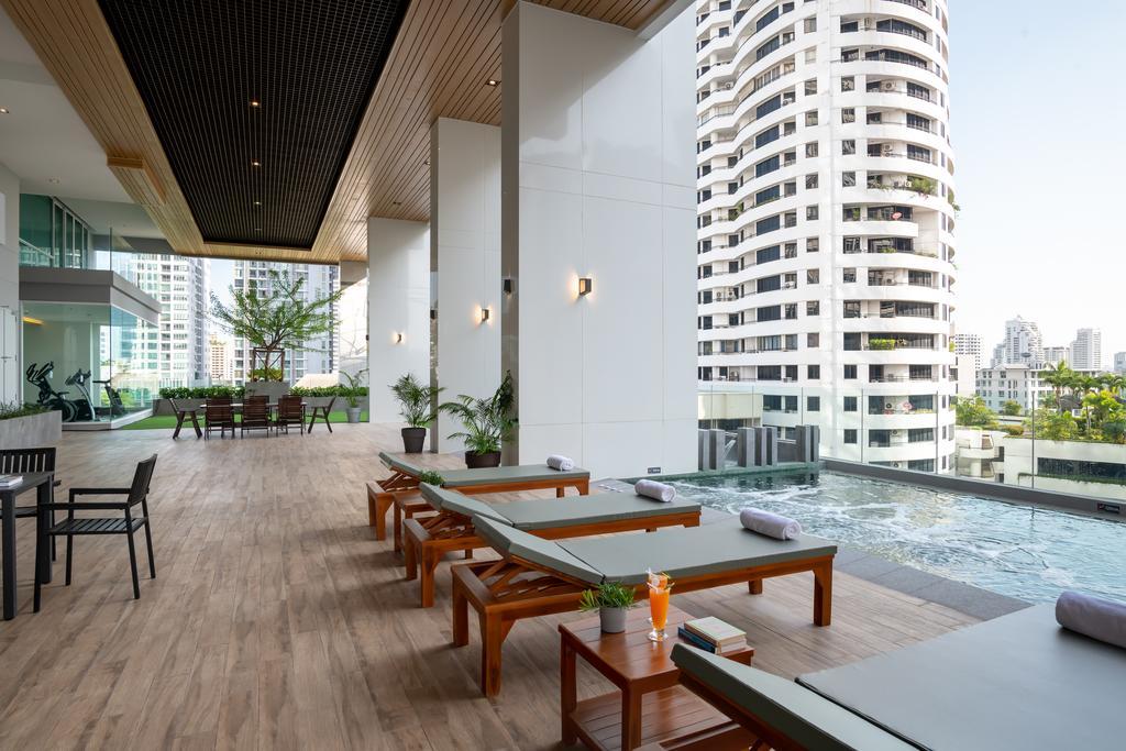 Jasmine 59 Hotel - SHA Extra Plus Bangkok Exterior foto The swimming pool at the hotel