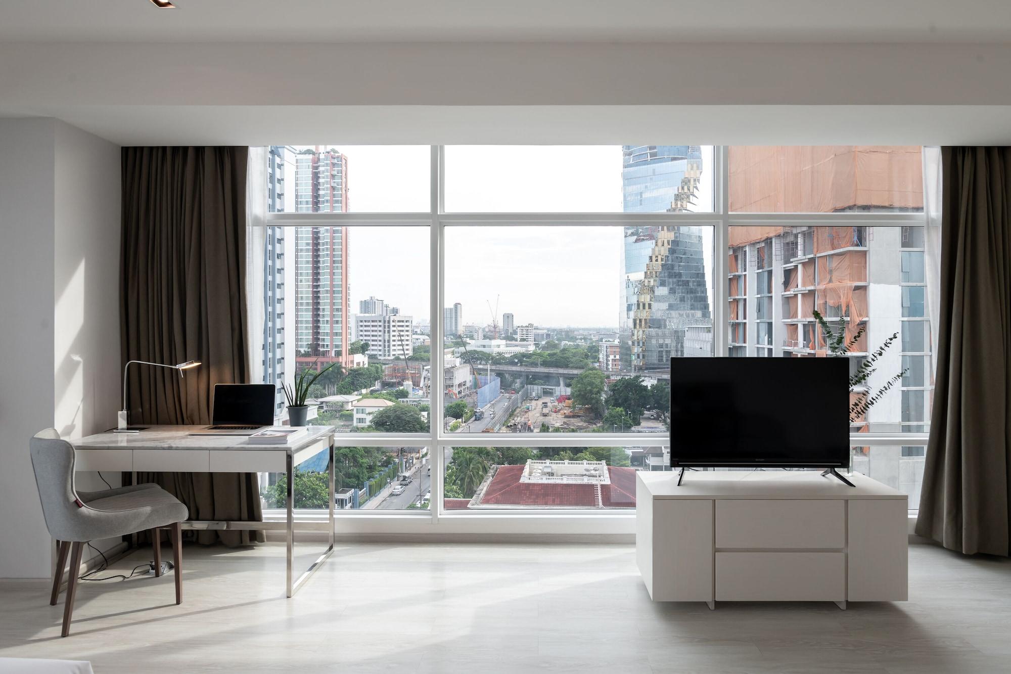 Jasmine 59 Hotel - SHA Extra Plus Bangkok Exterior foto A typical bedroom in a condominium