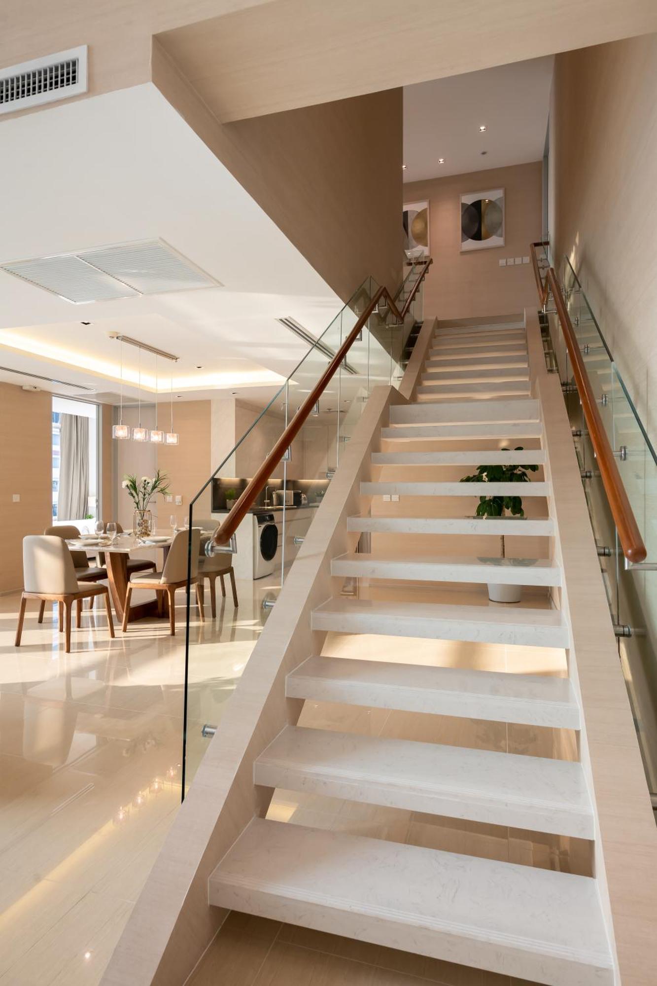 Jasmine 59 Hotel - SHA Extra Plus Bangkok Exterior foto A staircase with a glass balustrade