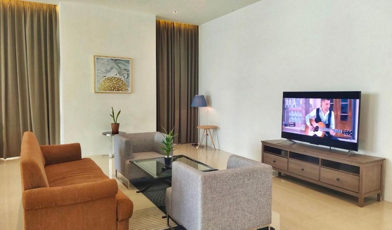 Jasmine 59 Hotel - SHA Extra Plus Bangkok Exterior foto A living room in a serviced apartment in Ho Chi Minh City, Vietnam